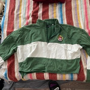 green cropped hoodie